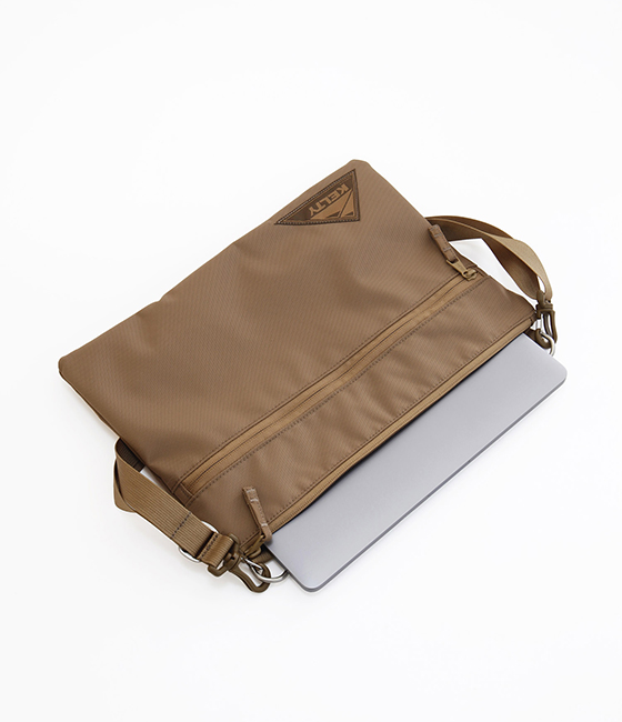 KELTY ショルダーバッグ アーバンフラットポーチ 3259253624 ケルティ KELTY ショルダーバッグ アーバンフラットポーチ